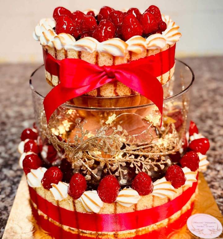 Charlotte aux fruits rouges personnalisée Tarbes